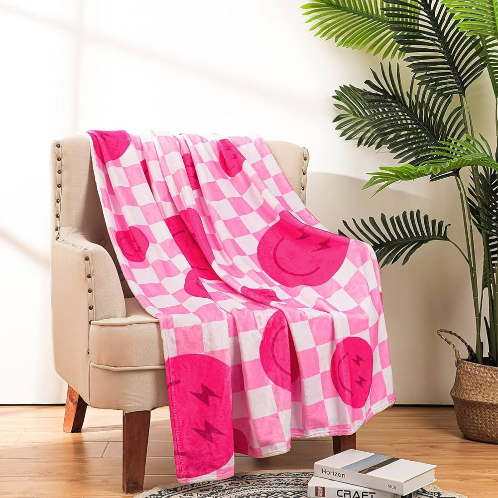 Frienda Preppy Throw Blanket Pink Smile Face Blanket Cute Flannel Soft Blanket Plush Fuzzy Pink B... | Amazon (US)