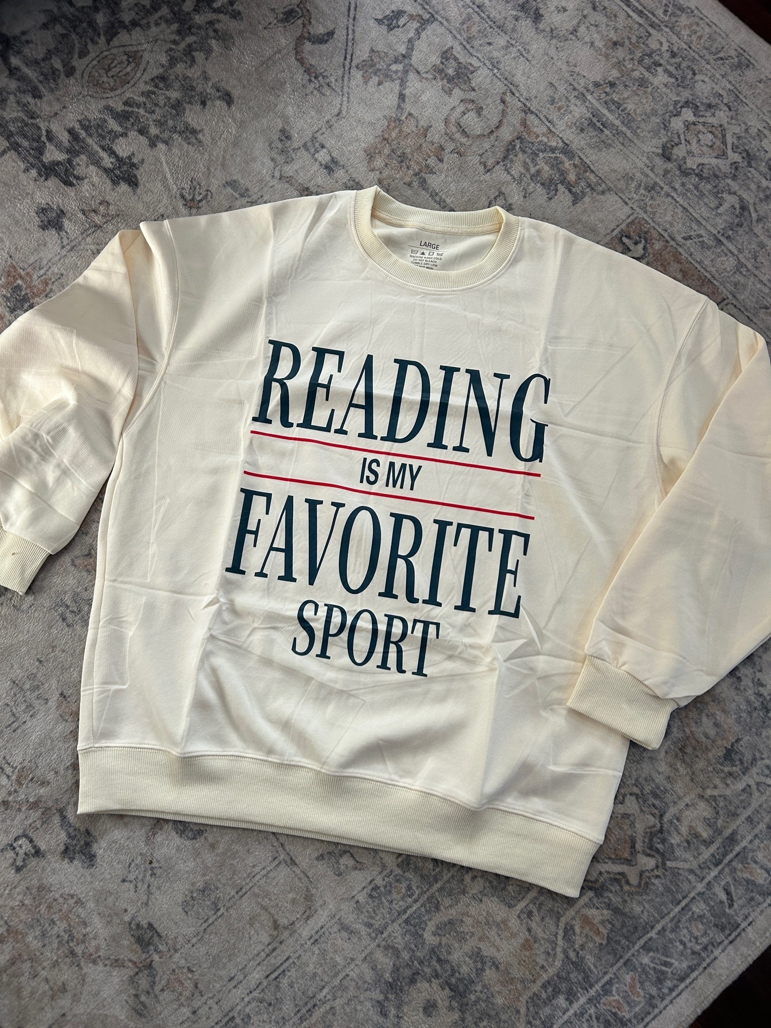 I’ll be wearing this sweatshirt on repeat this fall

#LTKootd #LTKmomlife