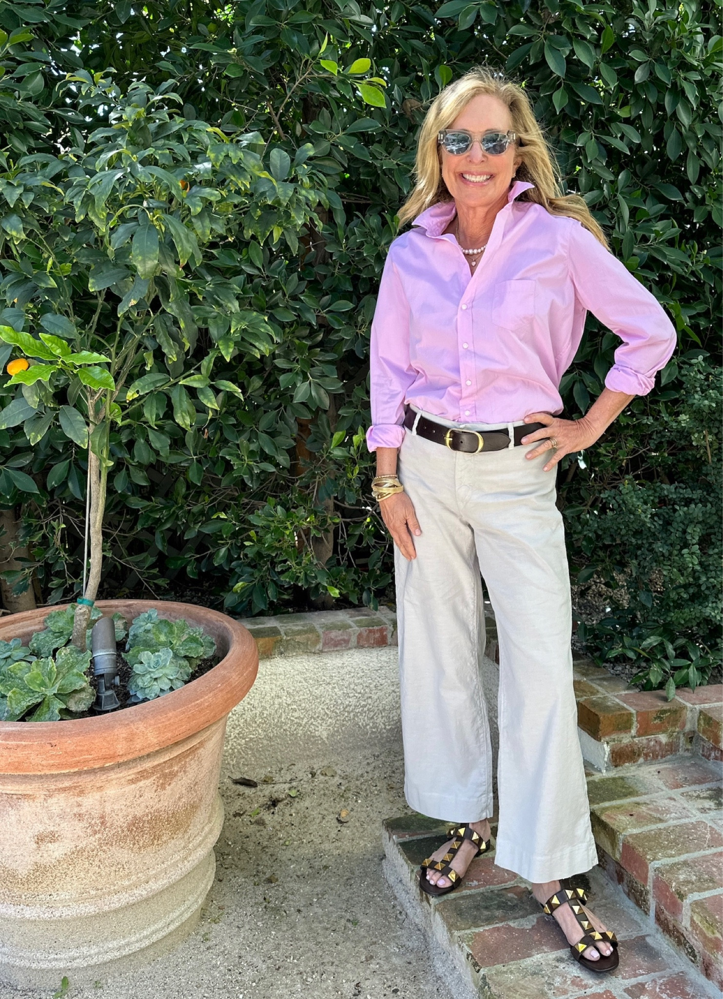 Hands down, @FrankandEileen has the best shirts for spring. Unparalleled in quality and cut, they also have the most beautiful selection of colors. #WearLoveRepeat #FrankandEileenPartner @shop.ltk #liketkit 

#LTKover40 #LTKSeasonal