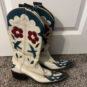 ACME Bluebird boots | Poshmark