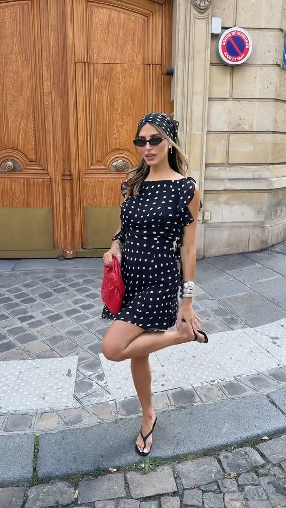 Not how I expected this video to end tbh 😂

#LTKSeasonal #LTKStyleTip