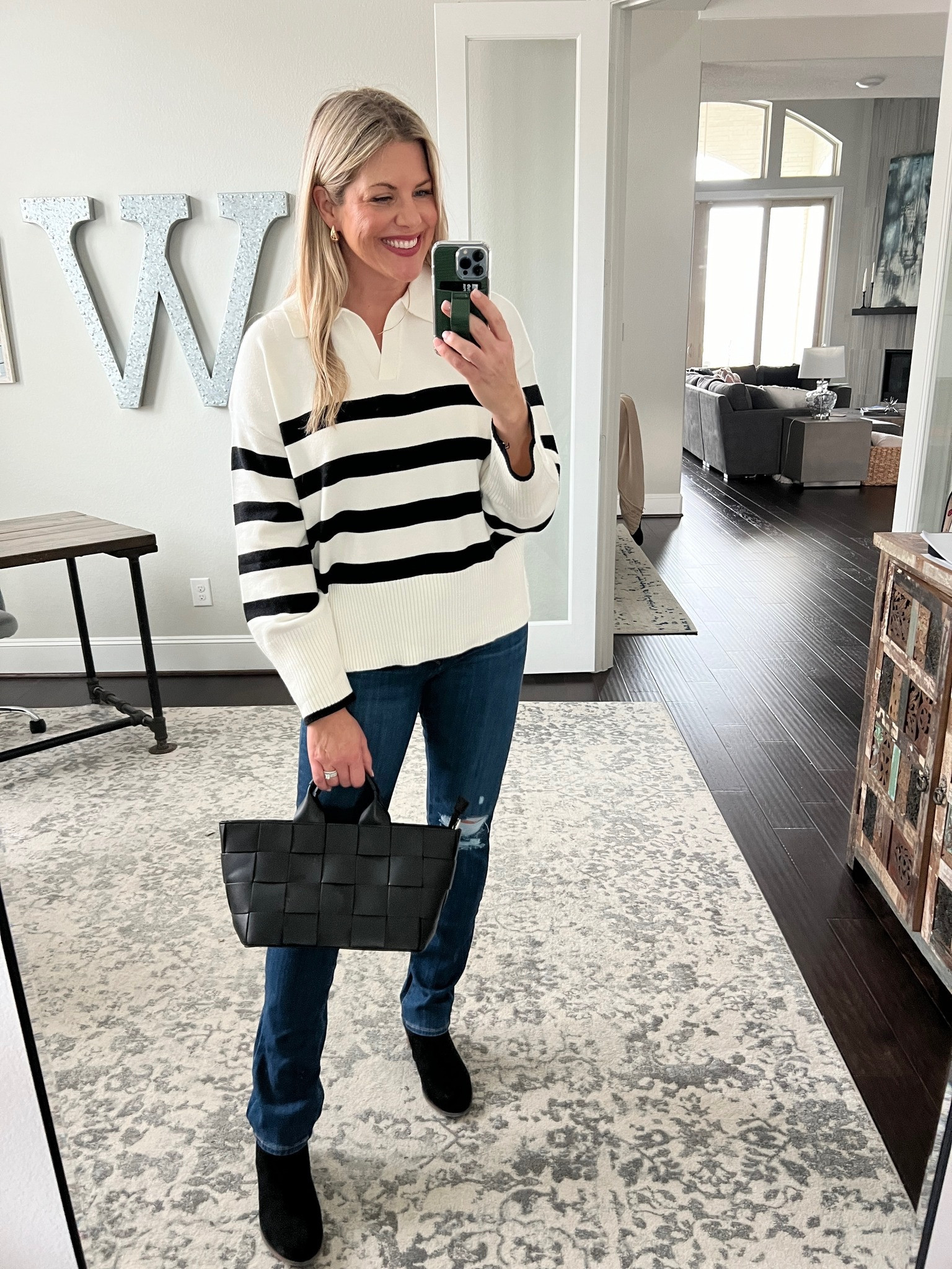 Amazon fashion striped sweater


Fashion  outfit  outfit inspo  striped outfit  black and white  casual  everyday  blogger  lifestyle  fashion tips  style guide 

#LTKover40 #LTKstyletip