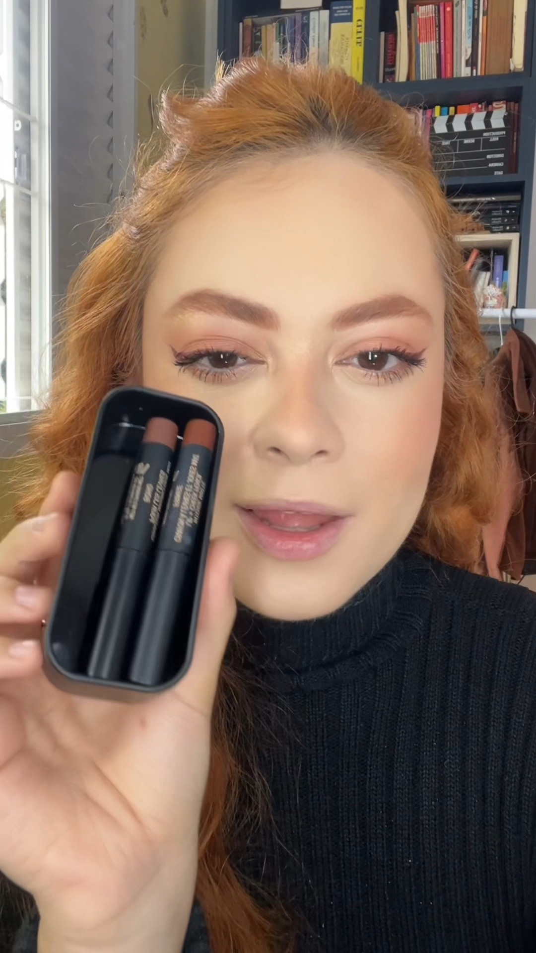 Esse trio de lápis da Nudestix é incrível. Você pode usar na boca e na bochecha. São tons beeem marrons. No site os tons estão diferentes do que é na realidade, mas eu ainda assim amo! 

#LTKbrasil