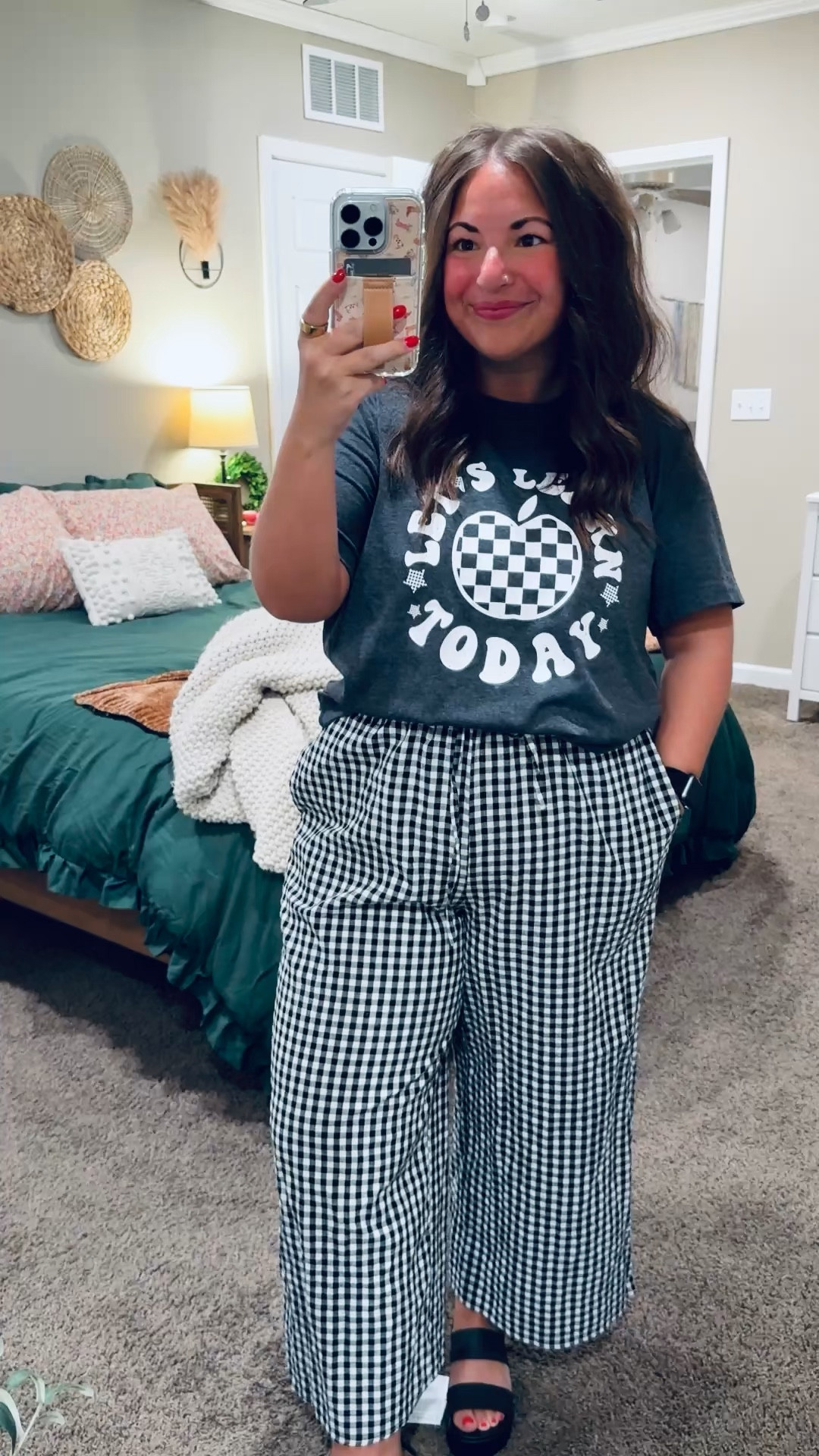 Let’s learn today 🍎🤍 the cutest teacher tee styled comfy + casual for a full day in the classroom!

crocs sandals: fit small // wearing a 4 (going to size up to a 5)
pants: fit true to size // wearing a large
tee: fits true to size // wearing an XL 

 

#LTKootd #LTKMidsize #LTKWorkwear