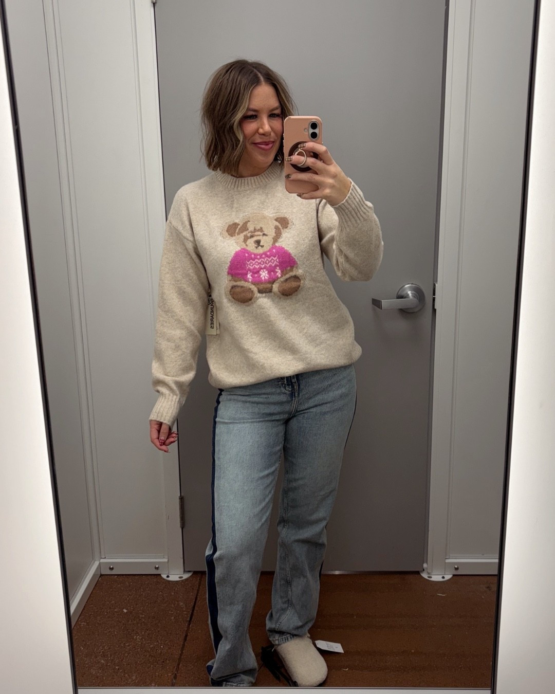 WALMART OUFIT
loveeeee this bear sweater, it is so soft and cute! 
#walmart #walmartfashion #walmartoutfit #bearsweater


#LTKootd #LTKSeasonal #LTKFindsUnder100