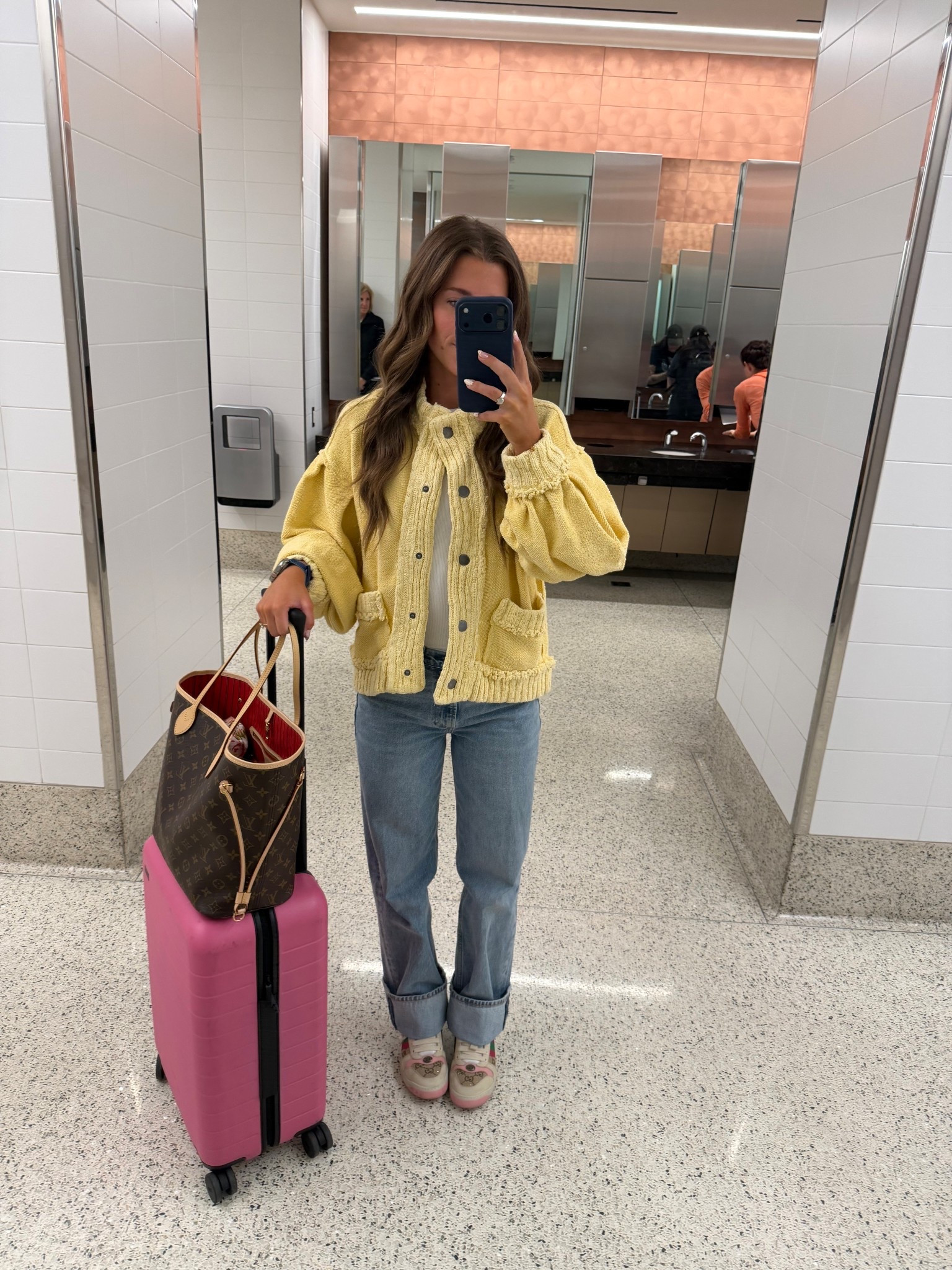 airport ootd💛

#LTKStyleTip #LTKSeasonal #LTKFindsUnder100