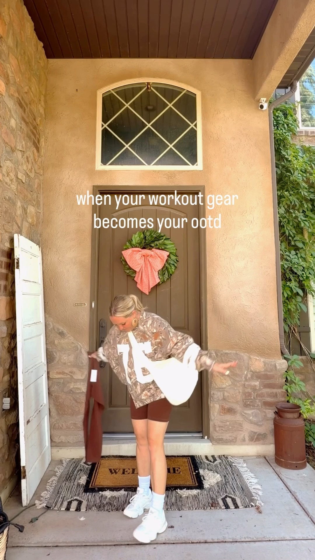 🤎🏋️‍♀️💪🏻workout gear doubling as my ootd for running errands + kiddo pick ups!! 
.
#momlife #fitnessgear #workiutgear #amazon

#LTKfitnessgoals #LTKootd #LTKmomlife