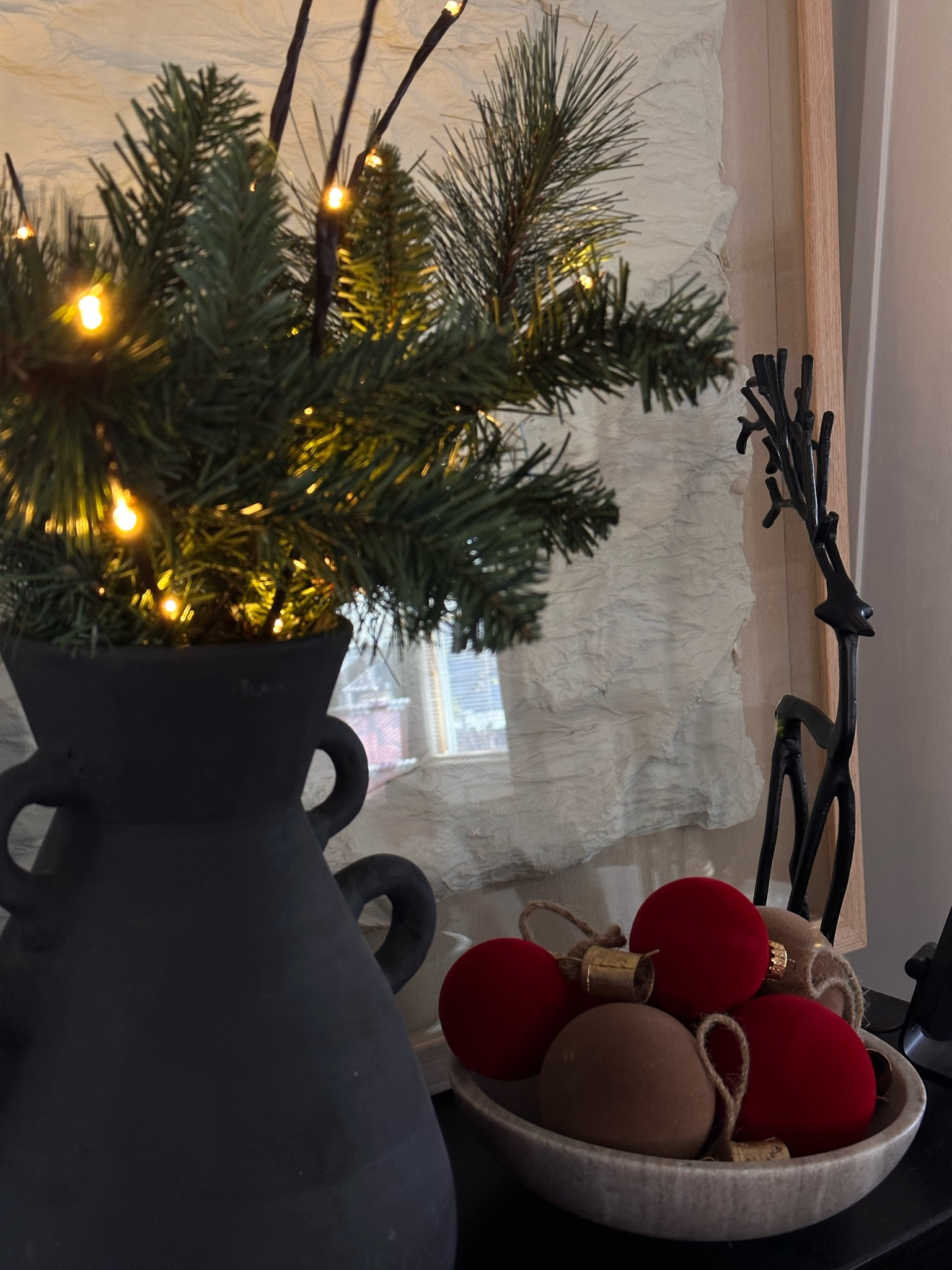  Christmas time is here. I love to keep my entryway super simple! 

#LTKVideo #LTKHoliday #LTKHome