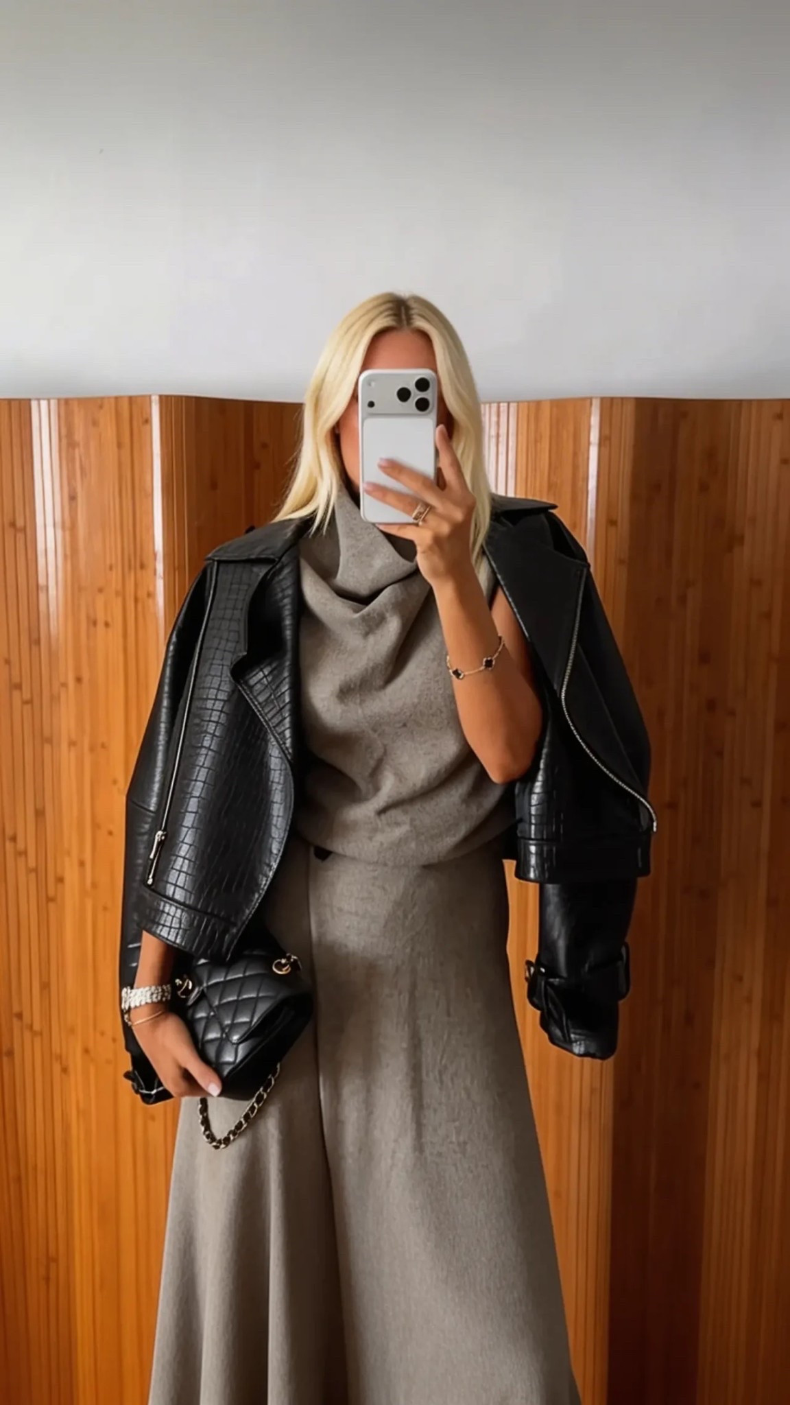 #QuietLuxury #MinimalChic #EffortlessStyle #ModernElegance #CapsuleWardrobe

Descriptors (/ style):
neutral tones / soft tailoring / oversized leather / structured layers / elevated basics / monochrome palette / chic minimalism / timeless aesthetic / fall layering / luxe textures / understated glam / clean girl aesthetic / city sophistication / classic with edge / polished casual / refined silhouette / modern femininity / capsule wardrobe vibes / cool girl energy / effortless elegance

#LTKFestival #LTKdayinmylife #LTKgrwm