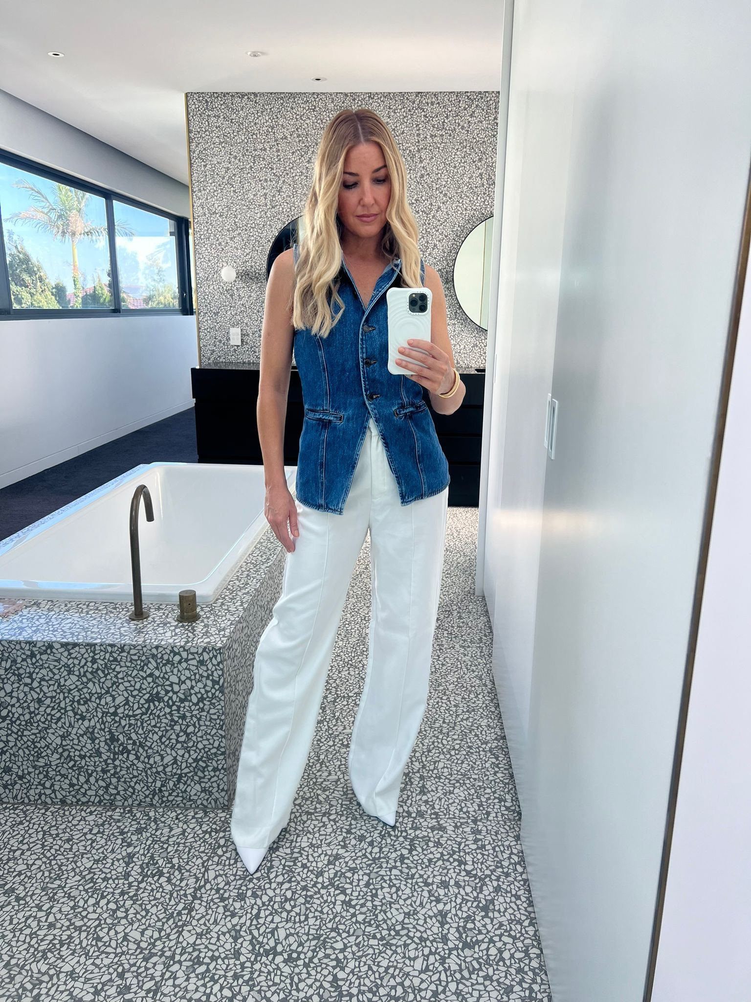 When you wear denim on  🔝 

#LTKstyletip #LTKspring #LTKaustralia