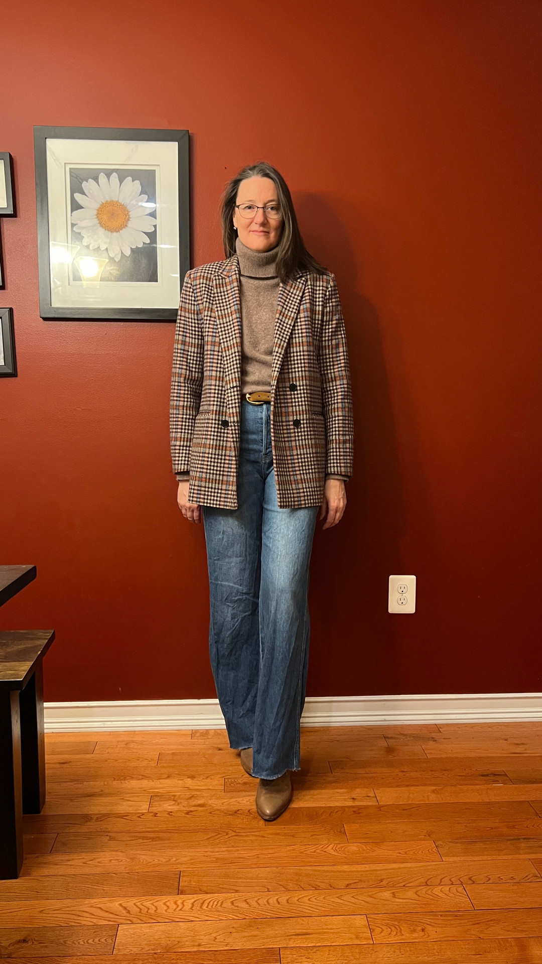 I was WAY overdressed for today’s weather. I am not complaining-it was absolutely gorgeous-it just wasn’t cashmere and wool weather. Note to self ... use your weather app.
#whatiworetowork #businesscasual
#workstyle #officefit #officeootd

#LTKWorkwear #LTKootd #LTKOver40