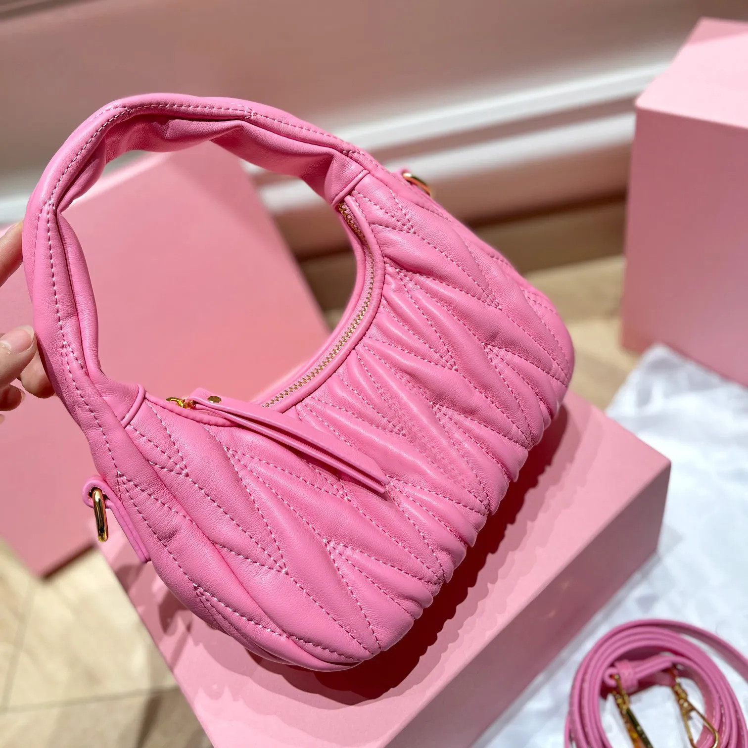 2025 new designer bag tote bag Luxury Bag 2sizes Handbag Women Fashion High Quality Shoulder Bag ... | DHGate