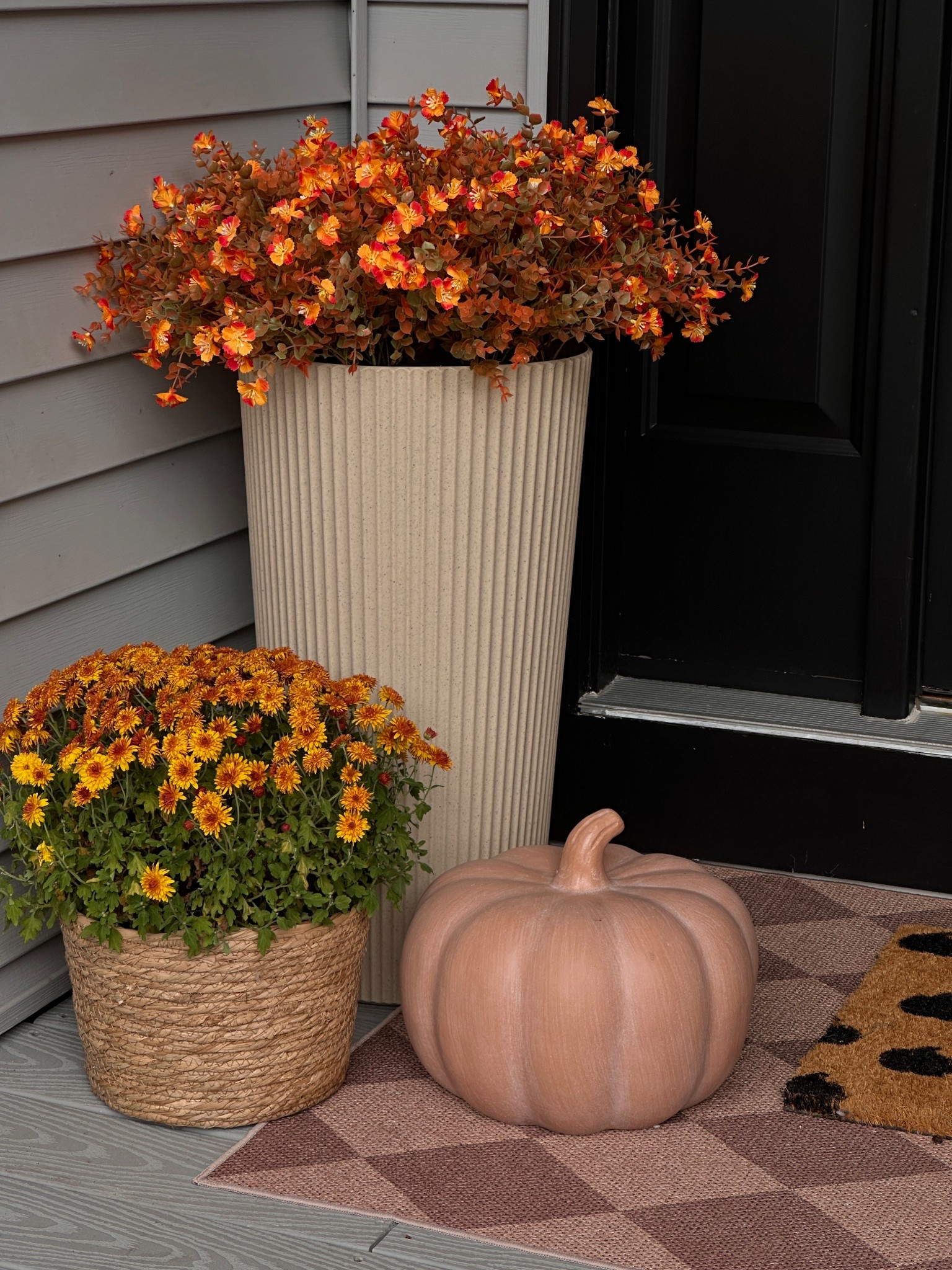 DIY mum planter!! Everything linked below 🎃🤎🍂 It looks like the orange florals are out of stock but found very similar ones and linked below!! 

#LTKSaleAlert #LTKSeasonal #LTKHalloween