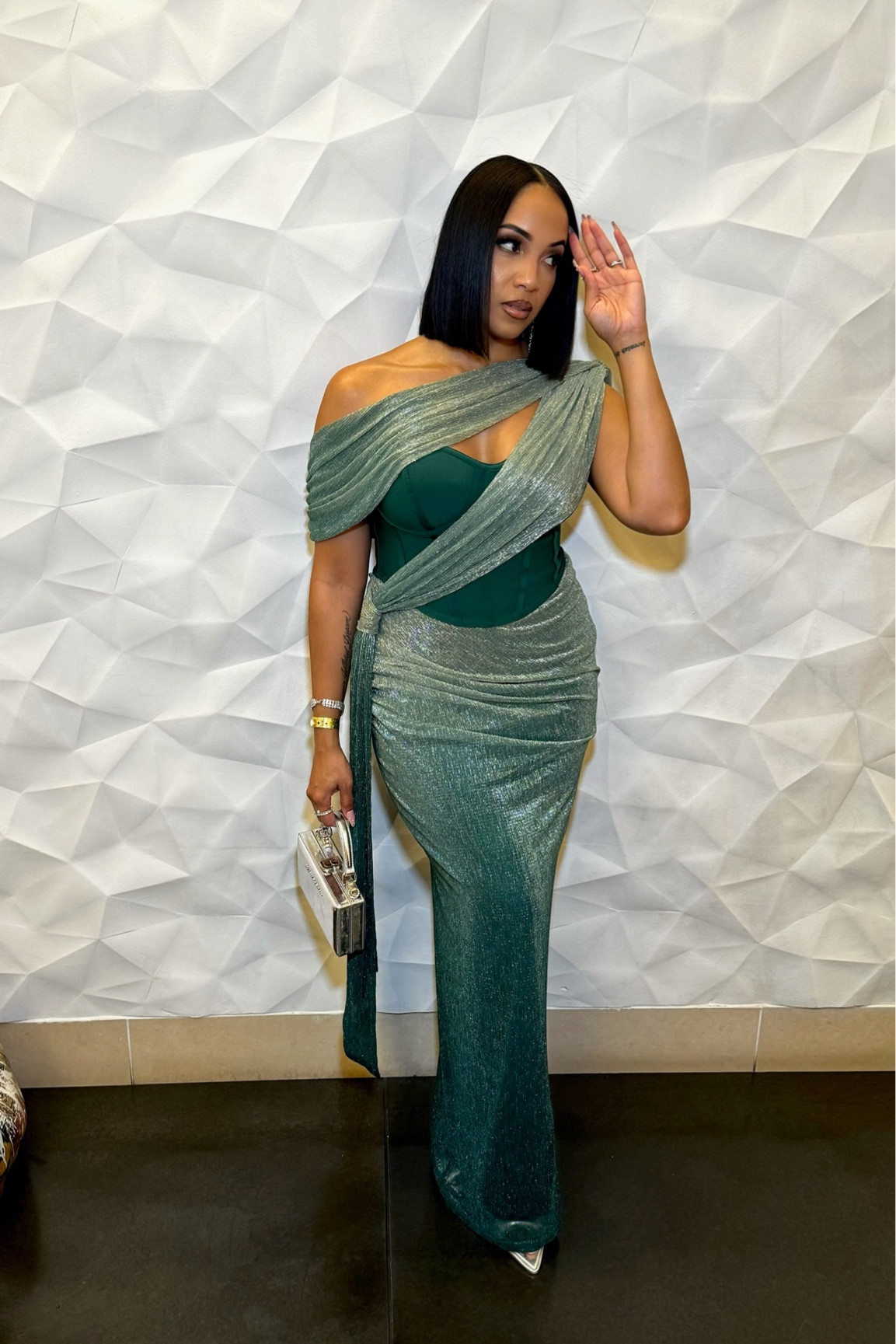 This gown is perfect for your Fall formal occasions. And it comes in two other colors!!

#LTKWedding #LTKStyleTip #LTKItBag