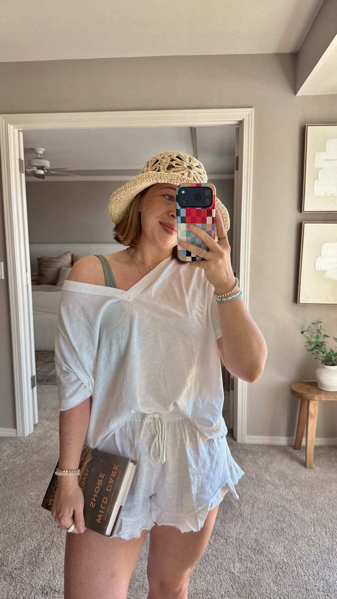 Summer Causal Outfit of the Day ☀️📖 Aerie tends to run big, sized down to a small top & wearing medium bottoms 🫶🏻 size 8/10 | M/L | 5’4”