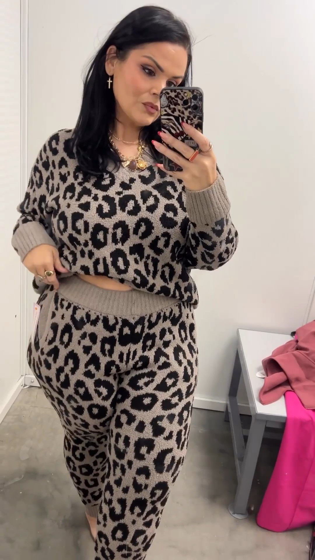 Cute and cozy loungewear feels like a blanket 

#LTKSaleAlert #LTKFindsUnder50 #LTKFindsUnder100