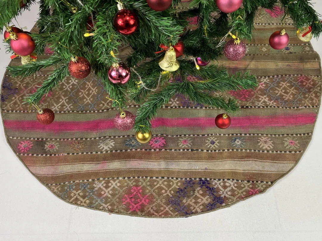 47 Christmas Tree Skirt, Turkish Kilim Tree Skirt, Handmade Tree Skirt, Vintage Tree Skirt, Bohem... | Etsy (US)