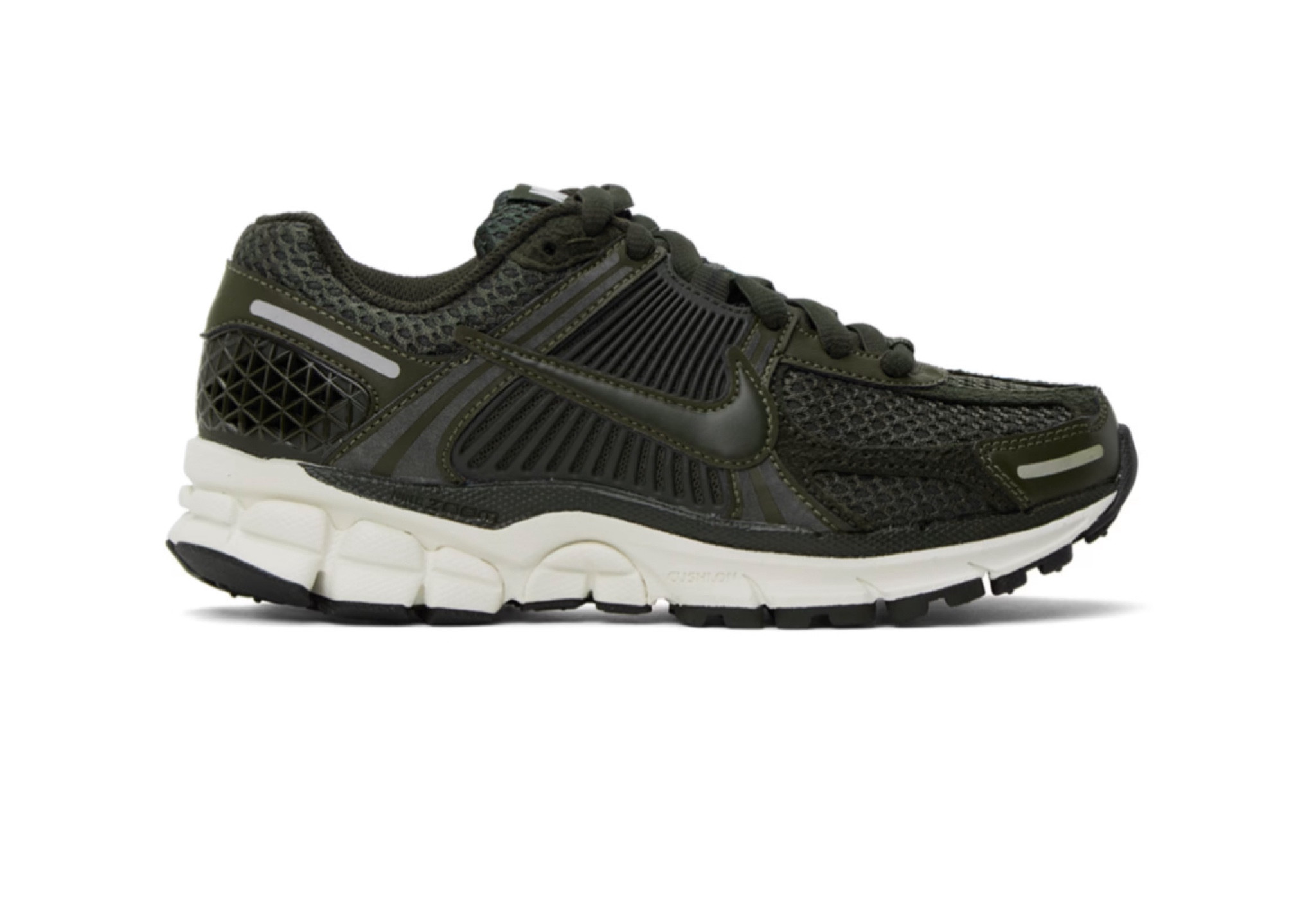 NIKE *ON SALE*
 Zoom Vomero 5 Sneakers

#LTKSaleAlert #LTKShoeCrush
