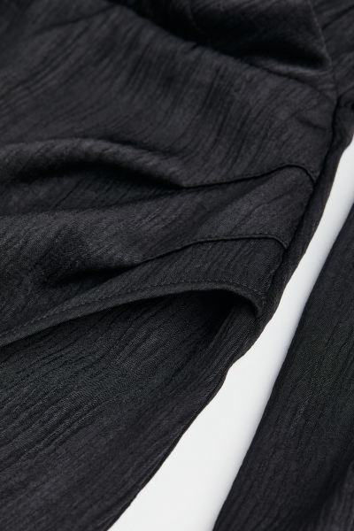 Short Wrapover Dress | H&M (US + CA)