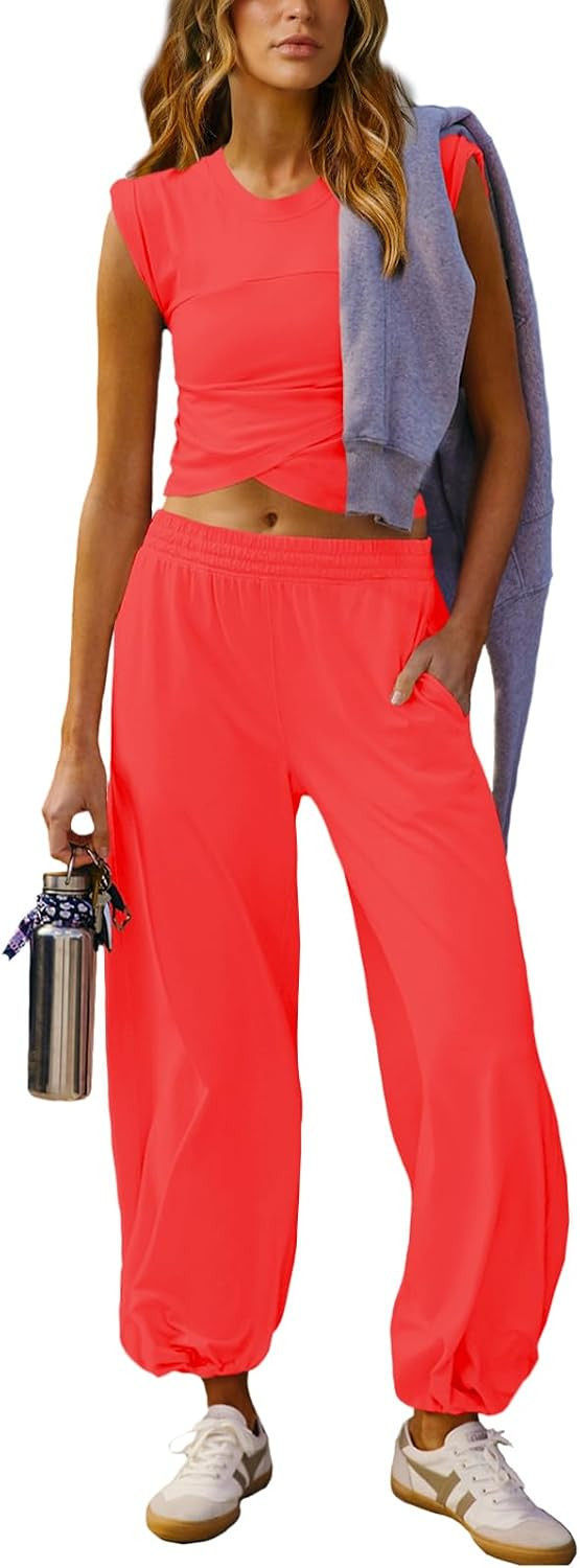 Women 2 Piece Outfit Set Loungewear Cropped Tops and Jogger Sweatpant Matching Set Coordinated Sweatsuit with Pockets | Amazon (US)