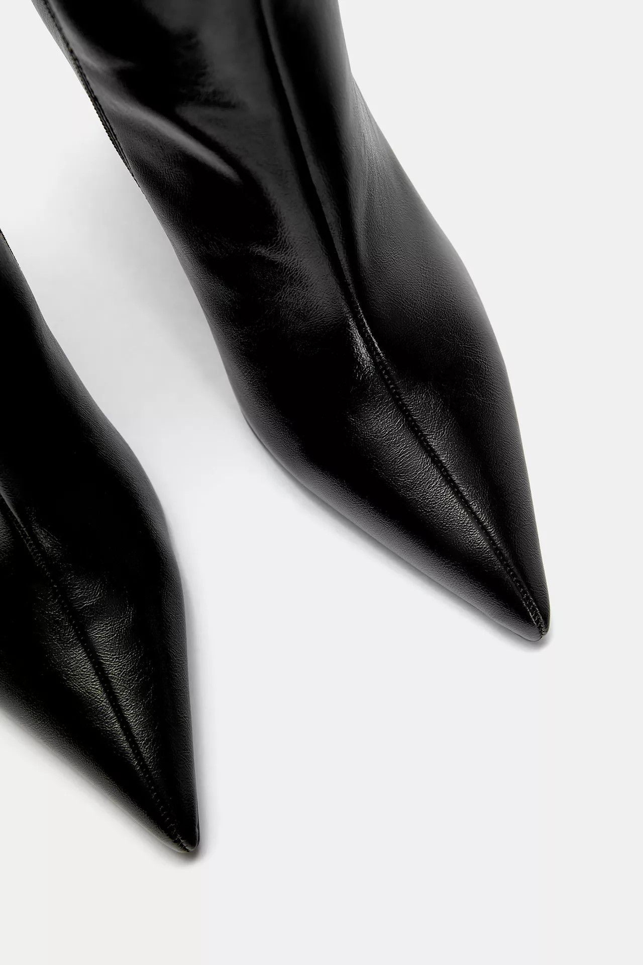 High-heel boots | PULL and BEAR UK