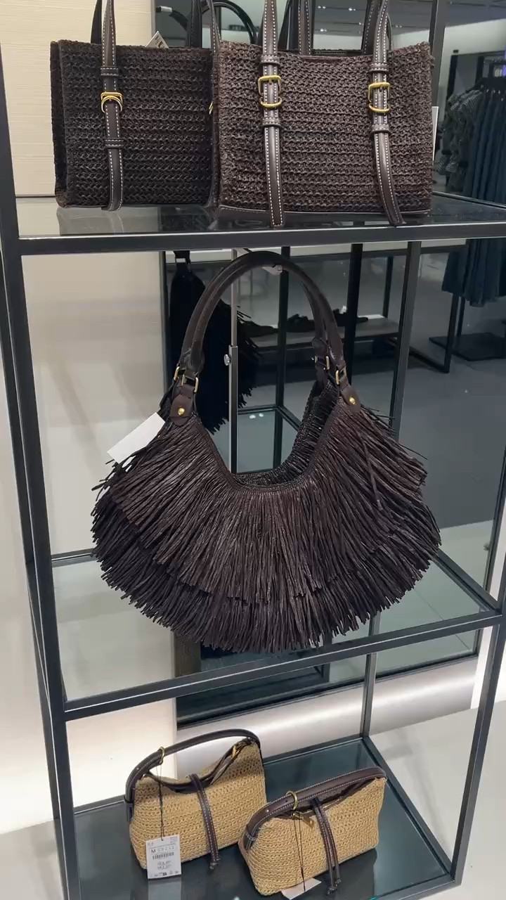 Fringe tote bag find! Spring handbag! 

#LTKspring #LTKspringtrends