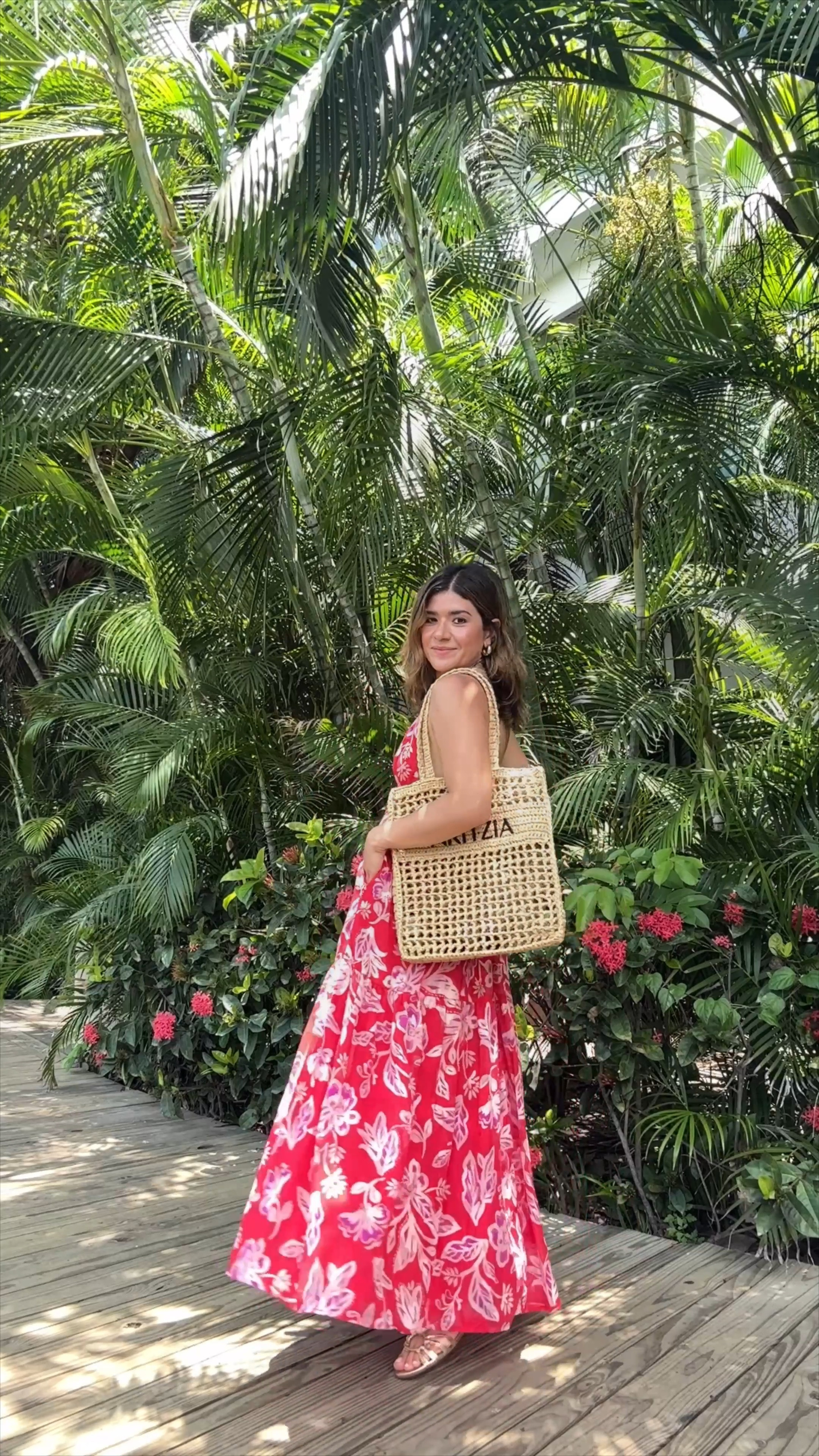 Last night’s dress for dinner! It’s so pretty and it has pockets. The back is so good! It runs tts, I’mm wearing size xs.
Use code Chictalkch for 20% off your VICI purchase 

#LTKItBag #LTKTravel #LTKFindsUnder100