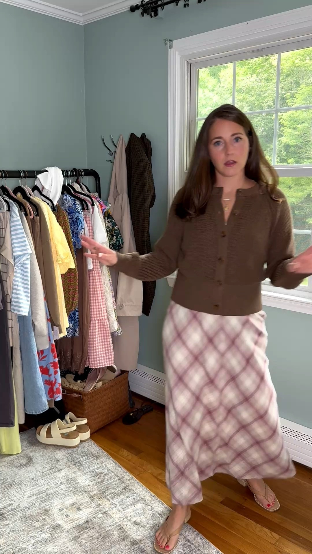 This outfit is SO darn cute! Perfect for teachers!!!

#LTKootd