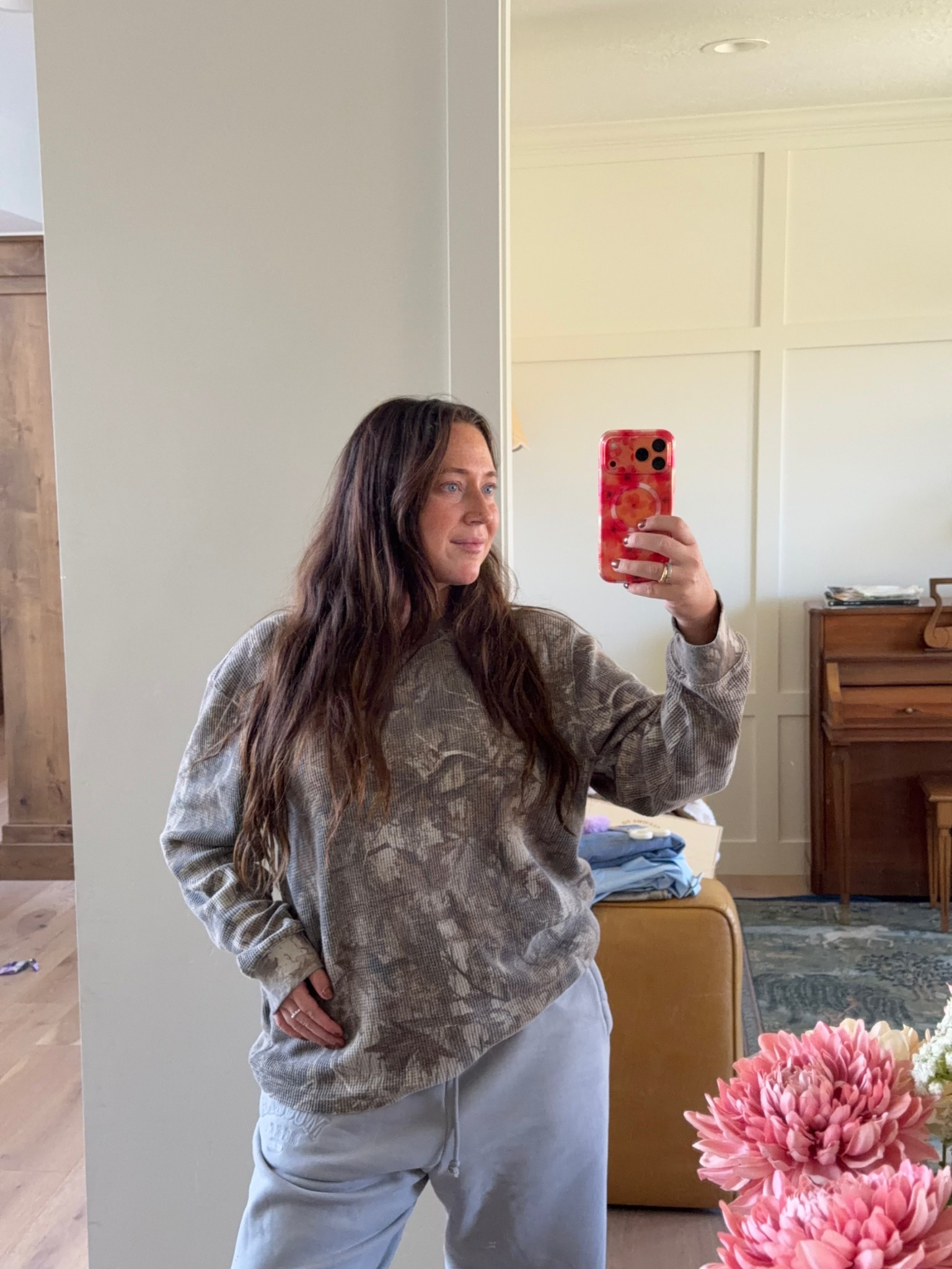 Love my new phone case with my orange phone 🍊 it’s from velvet caviar but not link able here 


#LTKStyleTip #LTKSeasonal #LTKHalloween