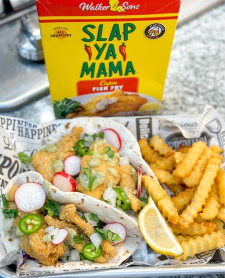 Fried Fish is one of our favorite meals. This Louisiana girl loves catfish. Served these yummy fish tacos on this these trays with paper liners. So cute. Perfect for sandwiches, burgers, fried chicken etc.. #Servingtrays #Tacos #PaperLiners #Foodie #Products 

#LTKhome