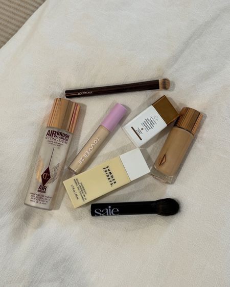 “No makeup, makeup” essentials 

Tower 28: BH shade
Charlotte Tilbury: medium 4