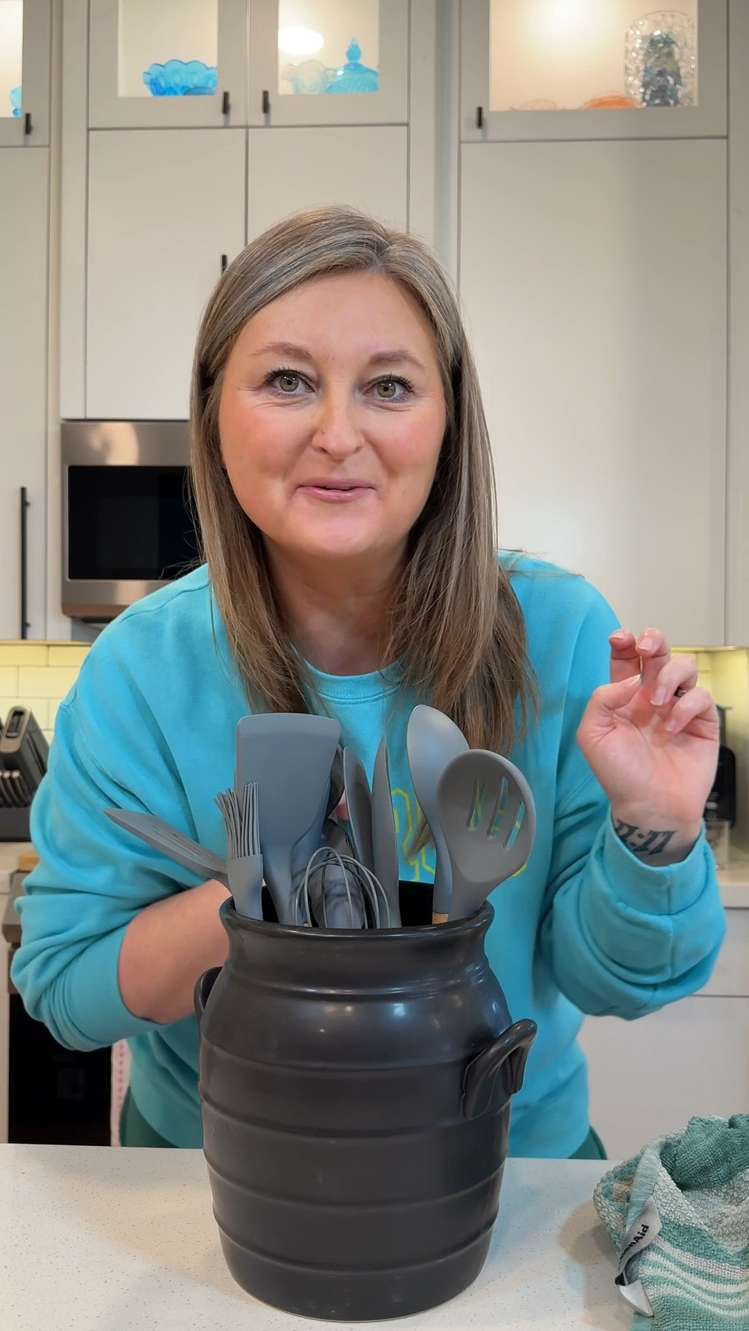 It’s time for a little kitchen revamp! Starting with all new matching utensils. I love the gray vibe & the fact that you get every possible utensil you could need 

#LTKHome #LTKFindsUnder50