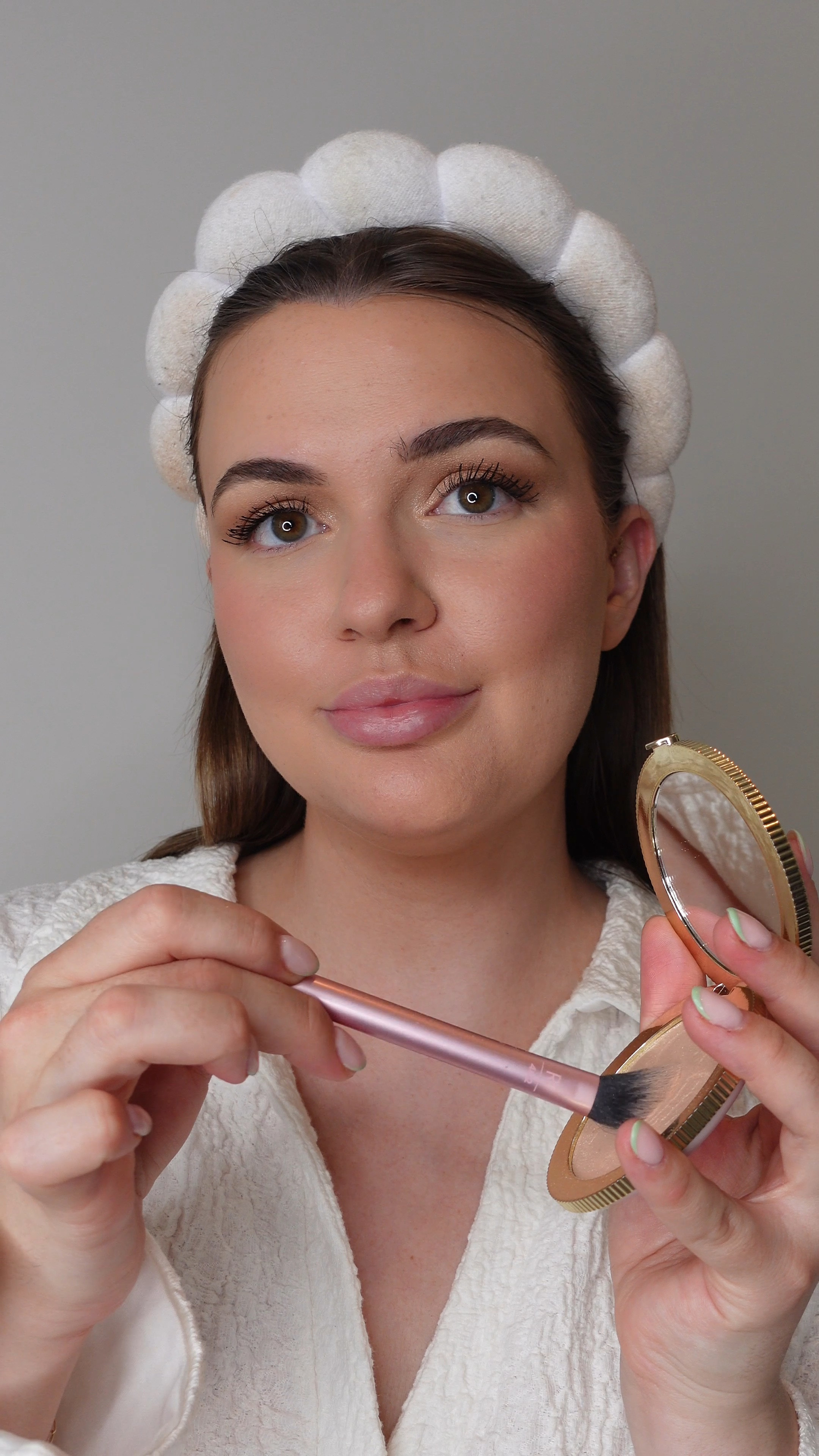 Full glam makeup for filming content - part 2 - base

#LTKunder50 #LTKeurope #LTKbeauty