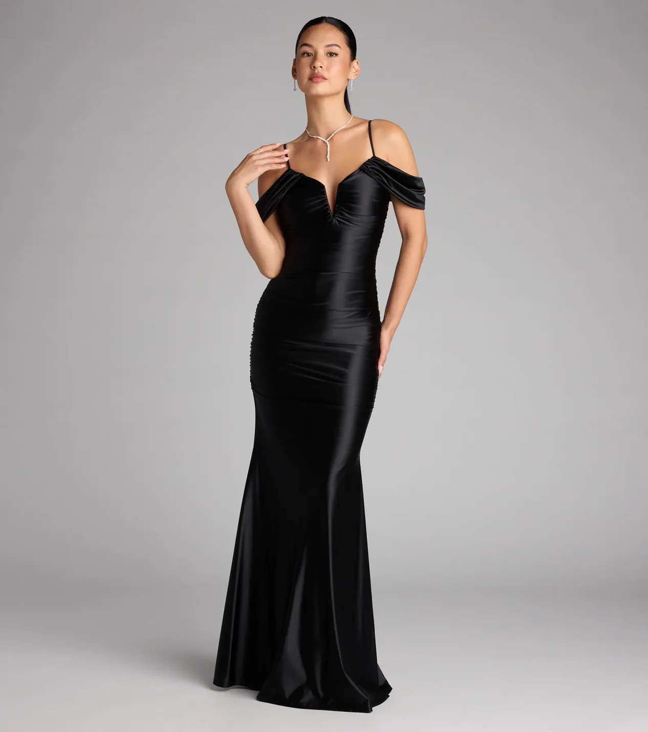 Jelene Cold-Shoulder Mermaid Satin Formal Dress | Windsor Stores