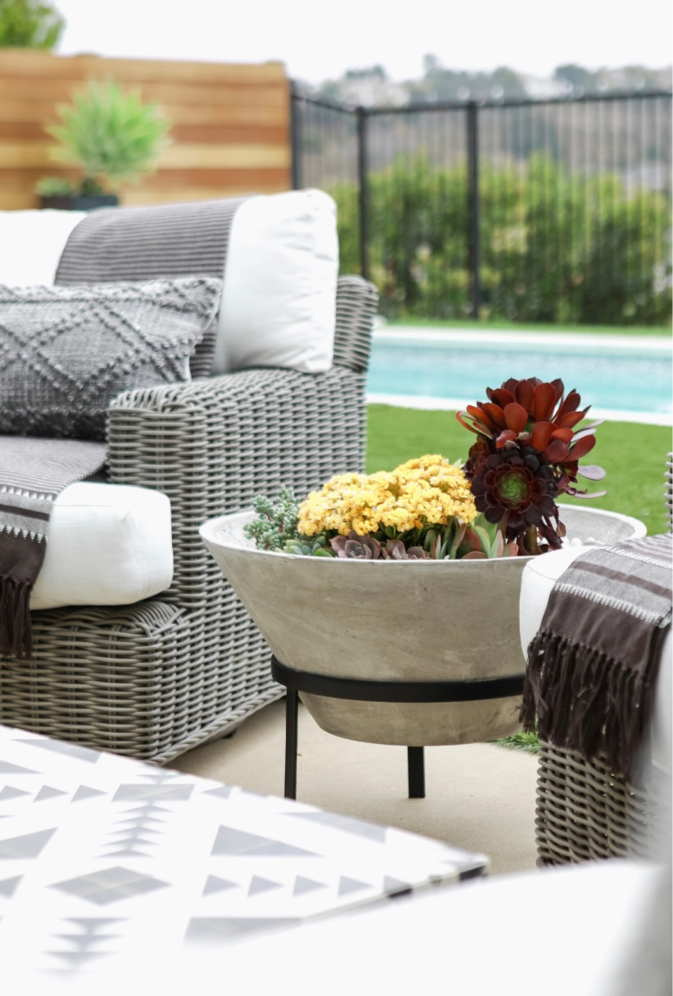 Arhaus 4th of July sale 

#LTKSummerSales #LTKHome #LTKFamily