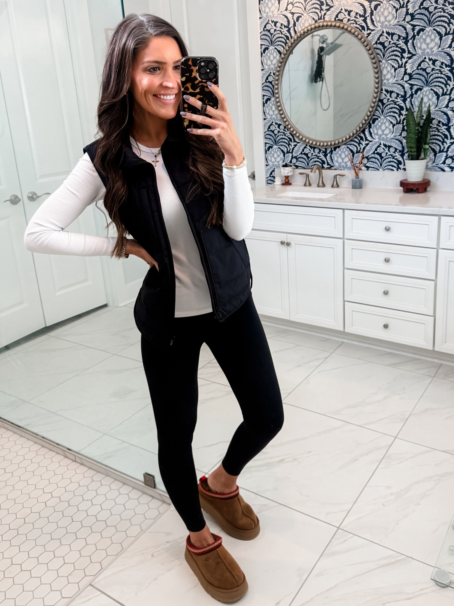 Wearing an XS in all items. Recommend sizing down if able in the vest  

#LTKActive #LTKMidsize #LTKFindsUnder100