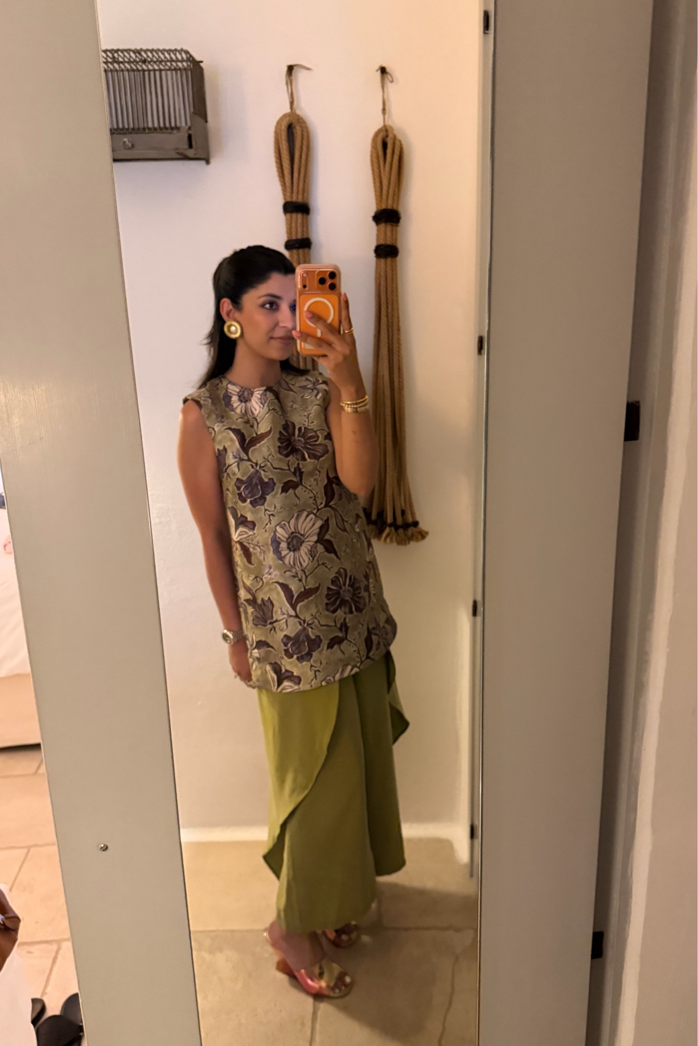 Dinner look in Puglia 

#LTKootd #LTKTravel #LTKgrwm