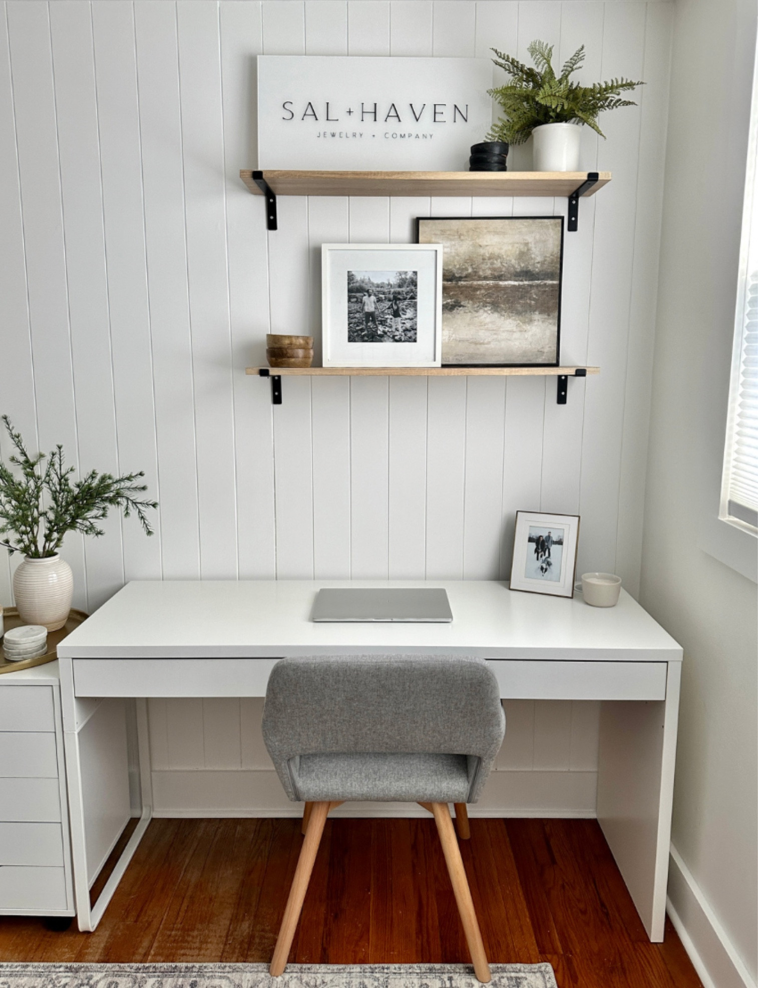 Neutral & Simple Office Styling

For jewelry dishes - Shop www.salhaven.com

#LTKhome #LTKSeasonal #LTKunder100
