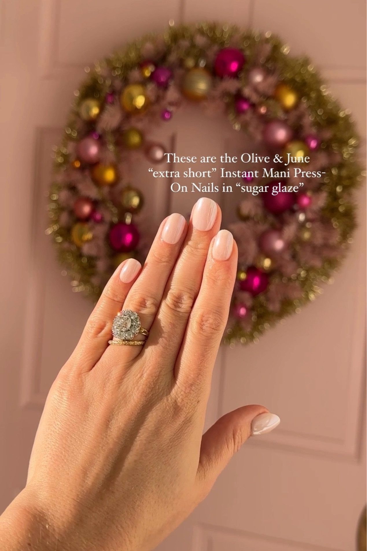 These are by far the realist looking fake nails I’ve tried. And they’re:

✔️ Budget-friendly 
✔️ Fast to apply 
✔️ Long-lasting (up to 14 days!) 
✔️ Non-damaging
✔️ Easy to soak off
✔️ Vegan, cruelty-free, & made of recycled materials 

@oliveandjune @target  #ad #oliveandjunepartner #diynails #diymani #TargetPartner #Target

#LTKSeasonal #LTKHoliday #LTKGiftGuide