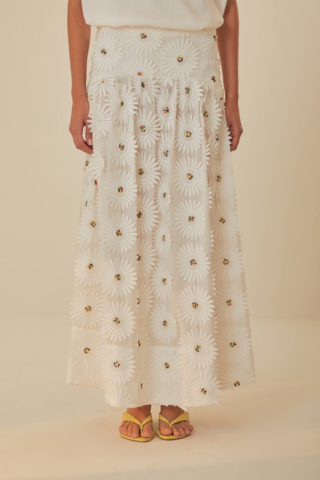 White Daisy 3D Flower Embroidered Maxi Skirt | FarmRio