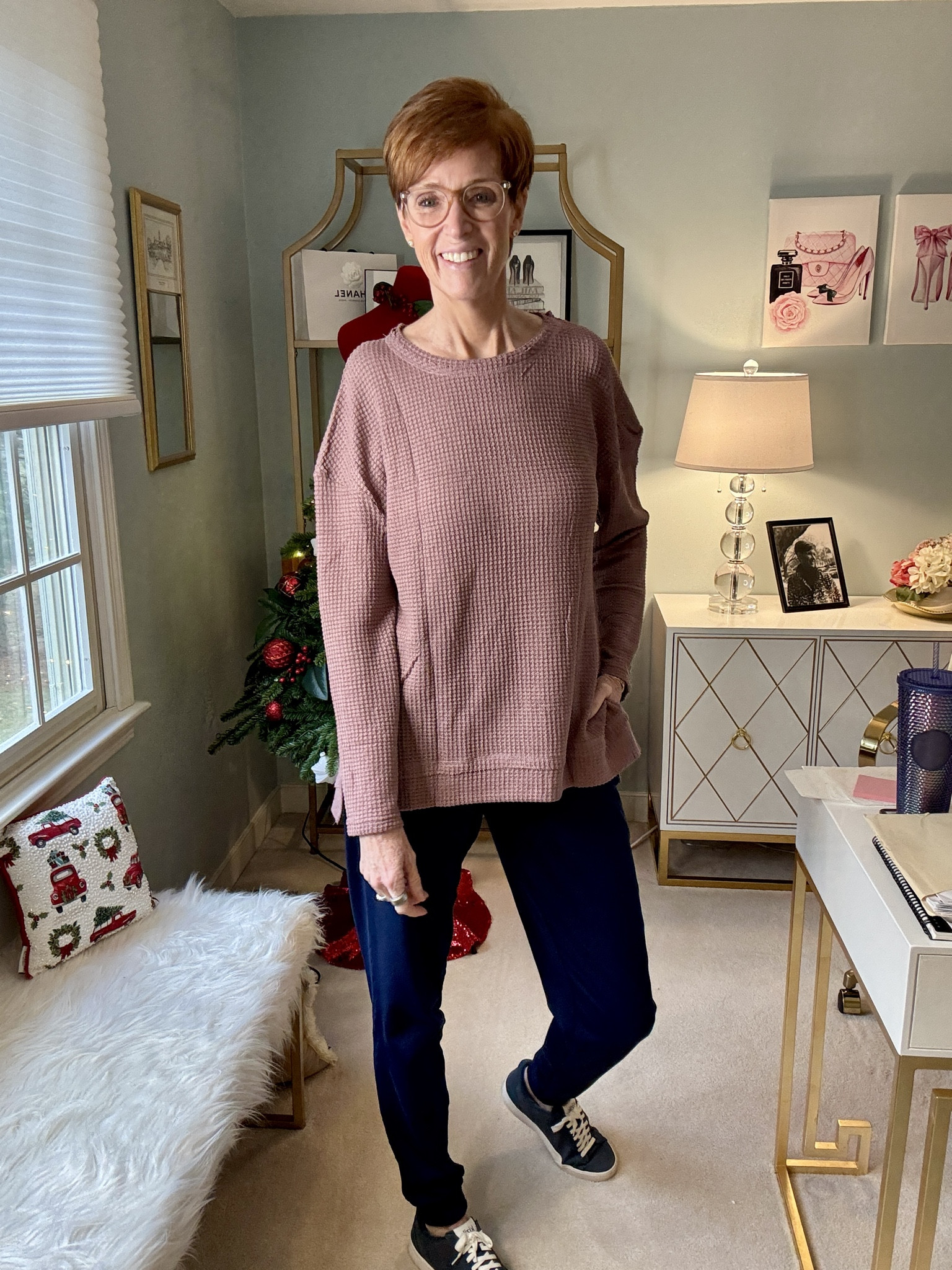 These are the sweatshirts I keep reaching for when I want easy, casual outfits that still feel put together. #ad #paidpartnership

From waffle knits to stand-neck styles, these are the kinds of pieces that work with real life — errands, travel days, school drop-offs, and everything in between.

✔ relaxed but not sloppy ✔ soft, wearable fabrics ✔ perfect with jeans, leggings, or joggers ✔ easy layering staples

I’m sharing four styles I tried on all from Shewin on Amazon and all linked in my LTK shop.

https://liketk.it/5HipC

👉 Which one would you wear most — grey, mauve, or burgundy? Tell me below, and don’t forget to save this so you have it when you’re getting dressed on busy mornings.

 @shewin.official

#womensfallfashion2025 #sweatshirtforwomen #falloutfitsforwomen2025 #shewin


#LTKTall #LTKFindsUnder50 #LTKOver40