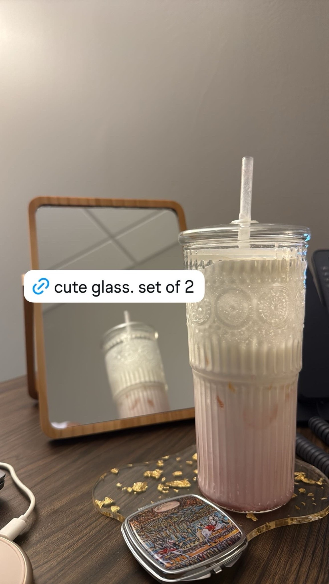 Amazon glass and mirror 

#amazonfinds #mirror #officemirror #deskmirror

#LTKHome