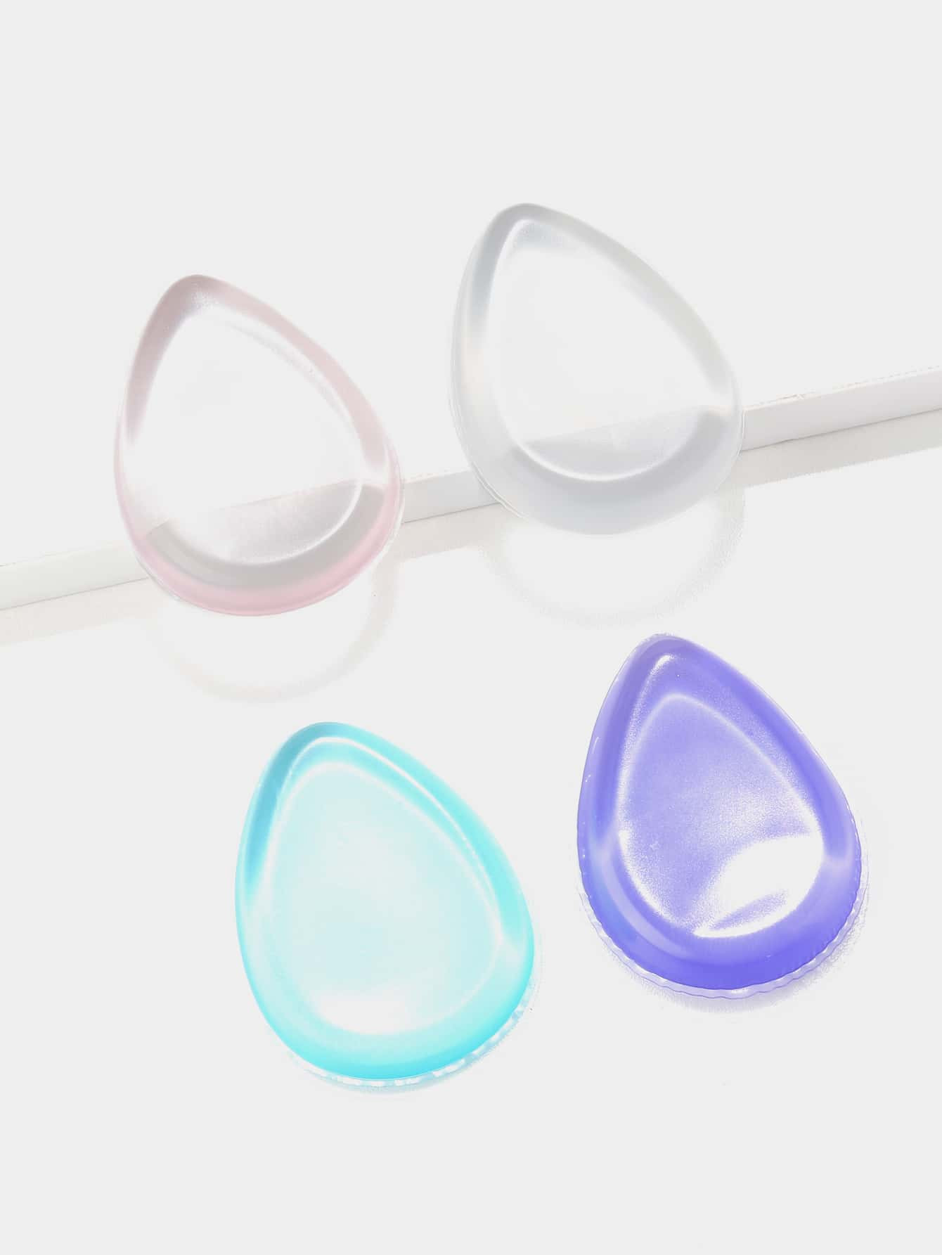 1pc Random Color Silicone Makeup Puff | SHEIN