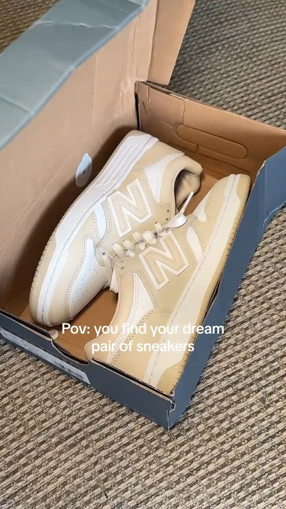 How cute are these tan New Balances 😍🤎


#LTKshoecrush #LTKstyletip #LTKGiftGuide