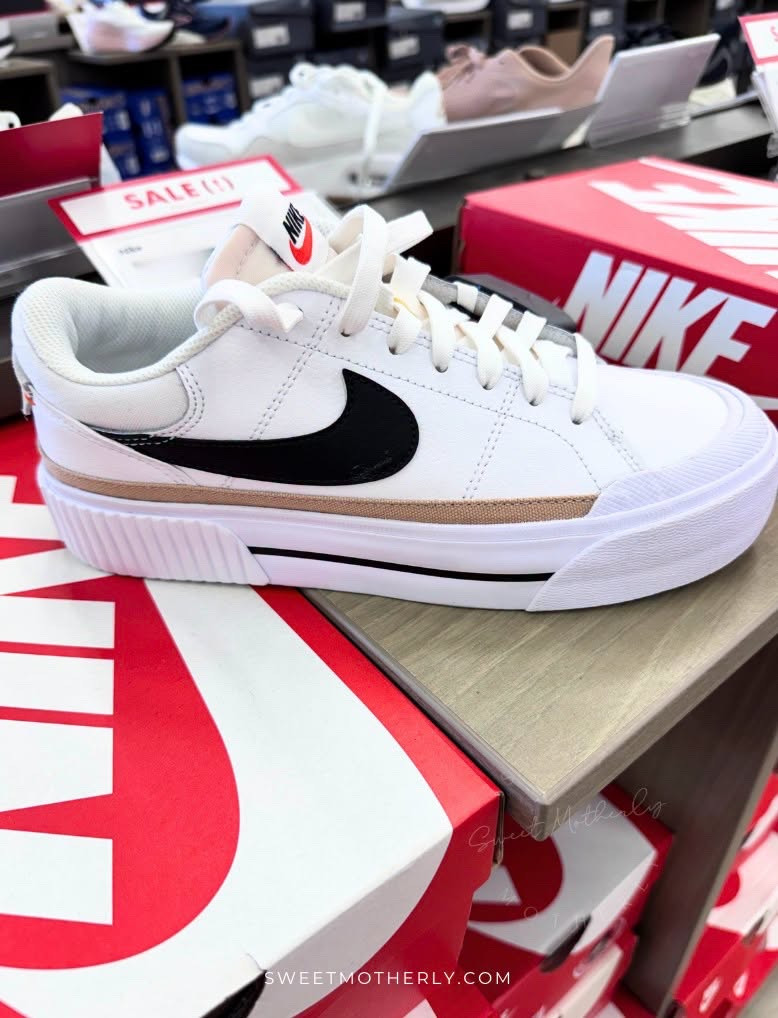 Nike sneakers on sale

Fashion sneakers
Women’s casual sneakers
White sneakers
Platform sneakers
Chunky sneakers
Comfortable walking shoes
Everyday sneaker outfits
Cute tennis shoes
Street style sneakers
Trendy women’s shoes

#LTKSeasonal #LTKSaleAlert