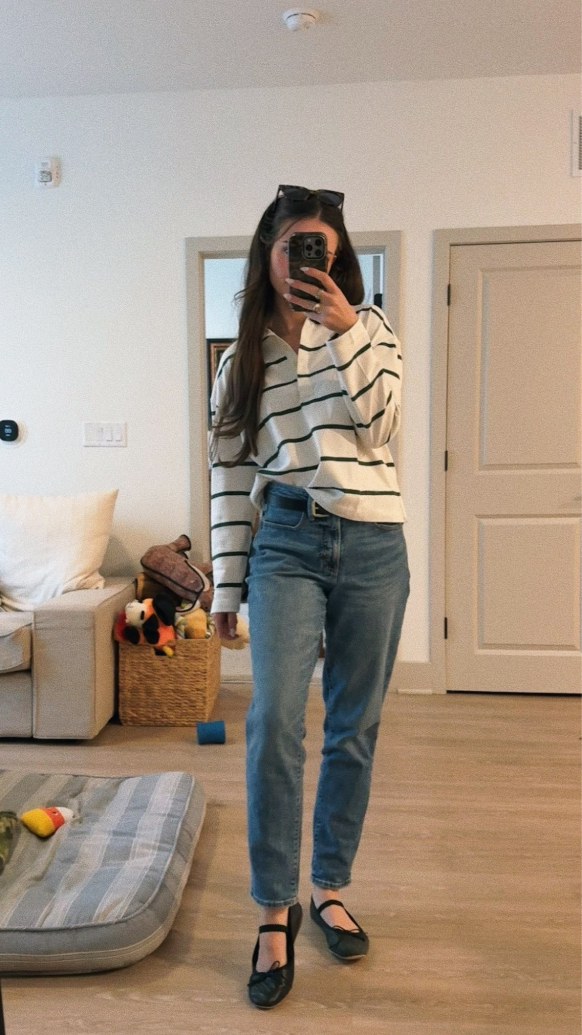 College game day outfit 

[j.crew rugby, cotton striped rugby shirt, green stripes, boy friend jeans, black ballet flats, football outfit, straight leg jeans,  old navy jeans, football game look]

#LTKootd
