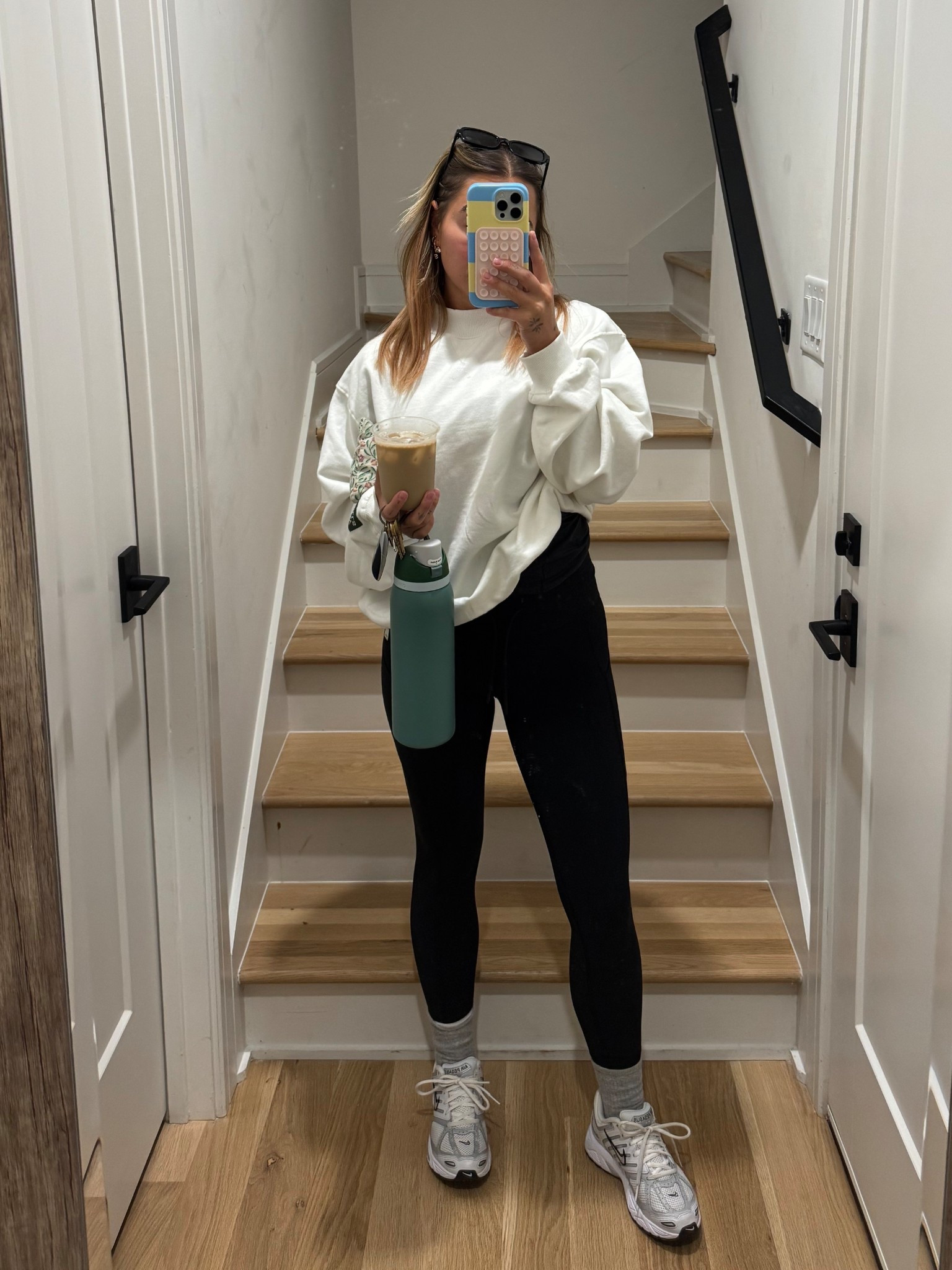 Best leggings I’ve found they’re so good!!! In size S, t shirt is M, sweatshirt XS/S

WORKOUT OUTFIT, walking outfit, fall activewear 