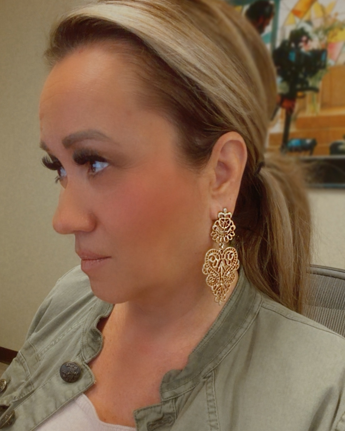 OOTD.
A little chic, a little edgy. Statement earrings on repeat, an Amazon top that’s so flattering, and my tried-and-true Free People ruffled, military  jacket (yes, I own it in blush too 🙈). 
Sometimes it’s not about trends, but the pieces that never let you down. ✨


#OOTD #ChicStyle #EdgyStyle #StatementEarrings #AmazonFinds #FreePeopleStyle #EffortlessStyle #EverydayOutfit

#LTKootd #LTKdayinmylife #LTKOver40