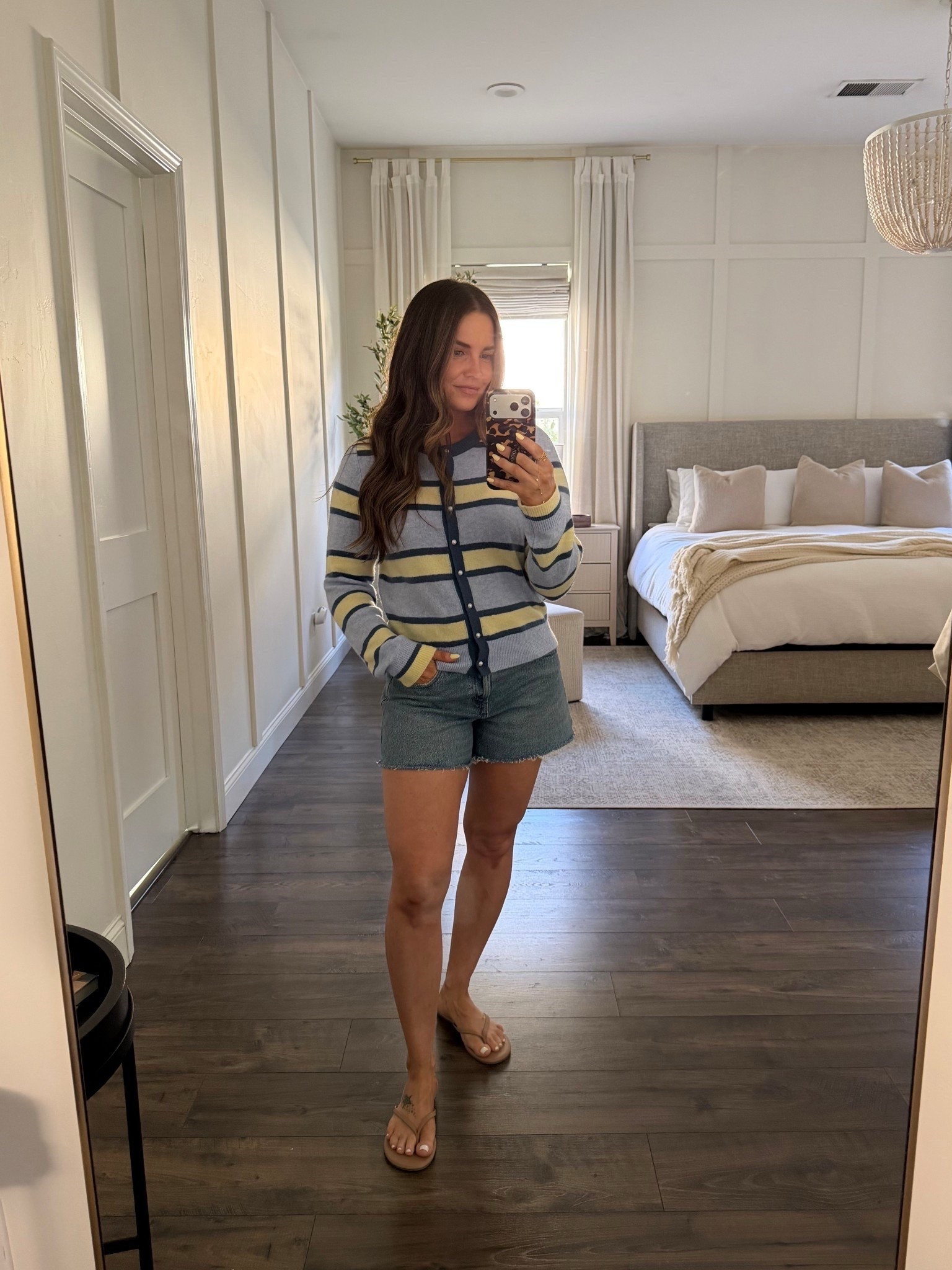 Casual spring fit 🌼

Wearing medium sweater & size 27 shorts 

Spring, spring outfit, mom outfit, spring shopping, Britt Horton 


#LTKSeasonal #LTKootd #LTKdayinmylife