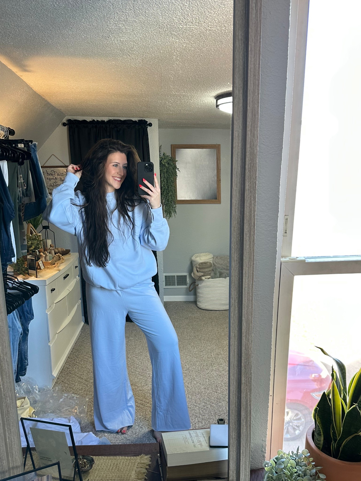 The cutest baby blue Aerie sweat set!🦋

Sweatpants - medium Boyfriend vneck
Crewneck - small

#LTKSeasonal #LTKWatchNow #LTKSpringSale